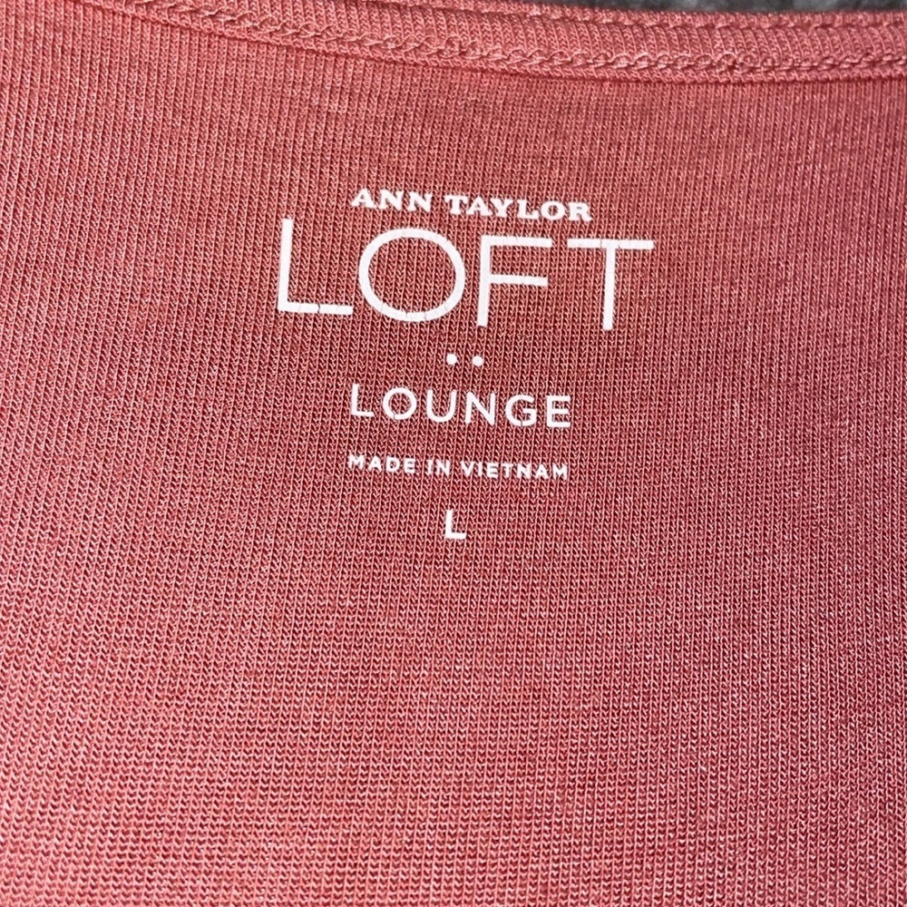 Ann Taylor Loft Lounge Double Layered Shirt. Racer Back. Size Large - Picture 3 of 8
